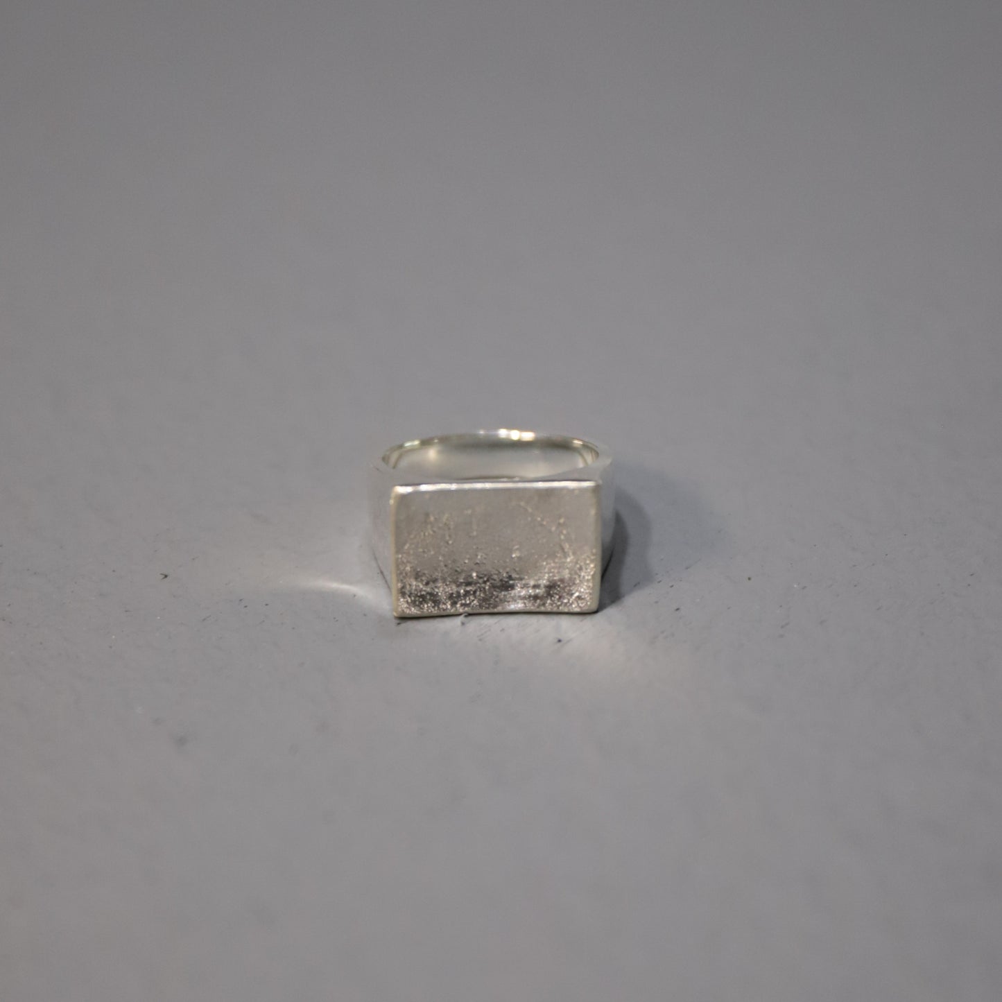 Rs 050